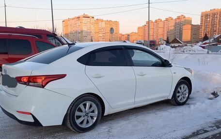 Hyundai Solaris II рестайлинг, 2017 год, 1 100 000 рублей, 2 фотография