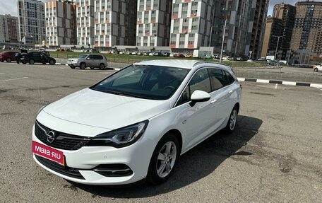 Opel Astra K, 2020 год, 1 499 000 рублей, 2 фотография