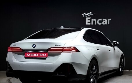 BMW 5 серия, 2024 год, 8 740 000 рублей, 2 фотография