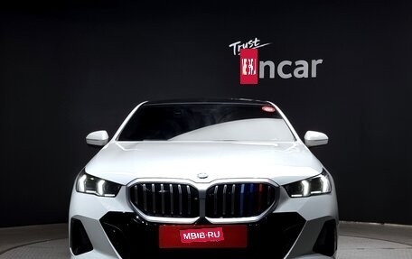 BMW 5 серия, 2024 год, 8 740 000 рублей, 3 фотография