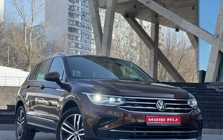 Volkswagen Tiguan II, 2020 год, 4 199 000 рублей, 1 фотография