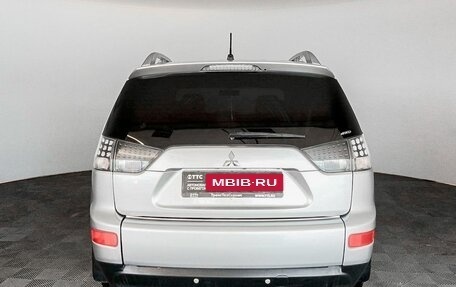 Mitsubishi Outlander III рестайлинг 3, 2008 год, 957 800 рублей, 6 фотография