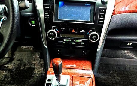 Toyota Camry, 2013 год, 1 490 000 рублей, 2 фотография