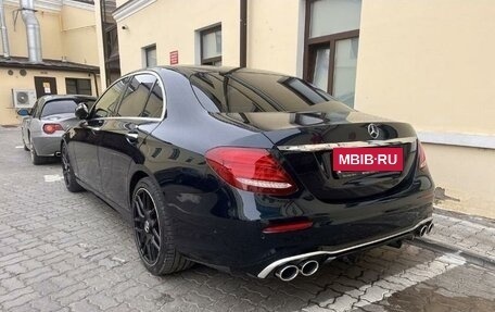 Mercedes-Benz E-Класс, 2018 год, 3 400 000 рублей, 2 фотография