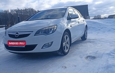 Opel Astra J, 2011 год, 790 000 рублей, 1 фотография
