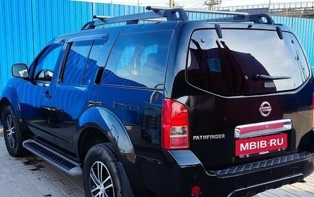Nissan Pathfinder, 2011 год, 1 950 000 рублей, 5 фотография