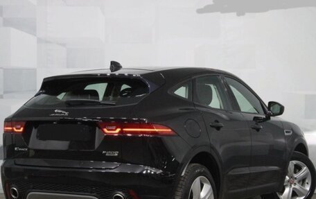 Jaguar E-Pace, 2020 год, 3 470 000 рублей, 6 фотография
