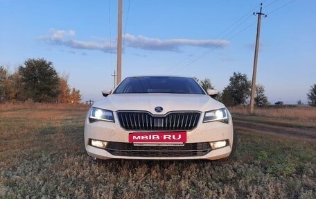 Skoda Superb III рестайлинг, 2018 год, 2 200 000 рублей, 2 фотография