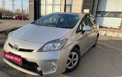 Toyota Prius, 2015 год, 1 390 000 рублей, 1 фотография
