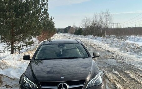 Mercedes-Benz E-Класс, 2015 год, 2 750 000 рублей, 2 фотография