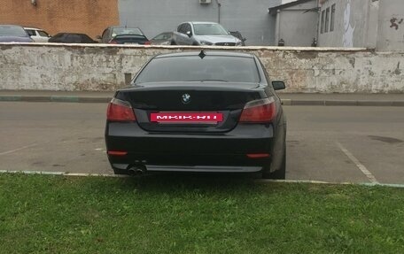 BMW 5 серия, 2004 год, 950 000 рублей, 3 фотография