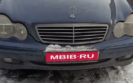 Mercedes-Benz C-Класс, 2000 год, 450 000 рублей, 1 фотография