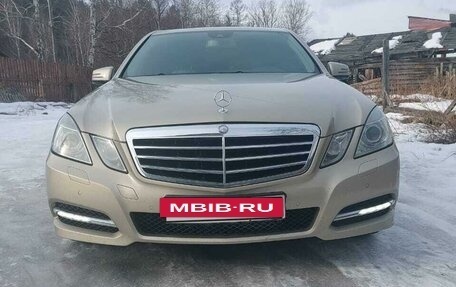 Mercedes-Benz E-Класс, 2012 год, 2 150 000 рублей, 3 фотография