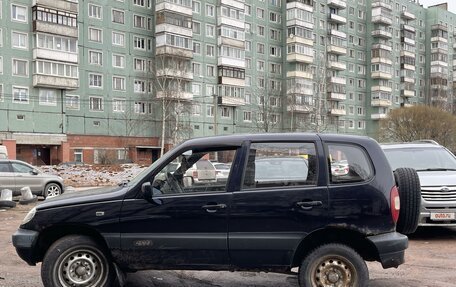 Chevrolet Niva I рестайлинг, 2004 год, 100 000 рублей, 4 фотография