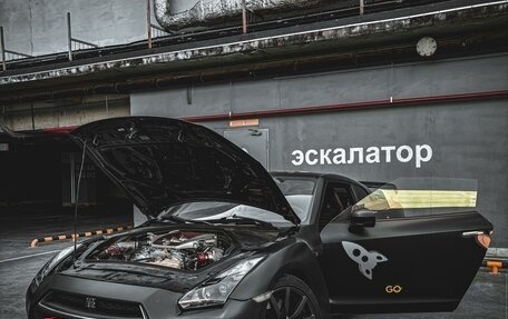 Nissan GT-R, 2012 год, 5 700 000 рублей, 2 фотография