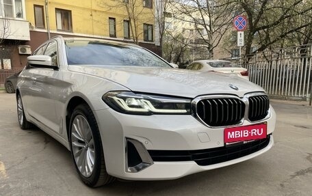 BMW 5 серия, 2020 год, 4 490 000 рублей, 2 фотография