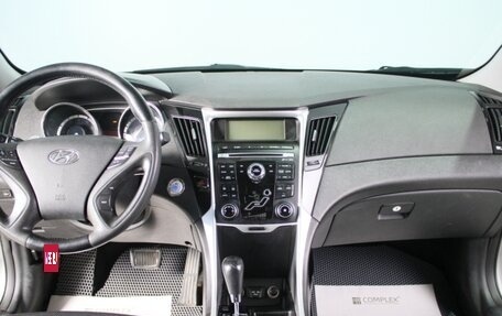Hyundai Sonata VI, 2012 год, 1 350 000 рублей, 2 фотография