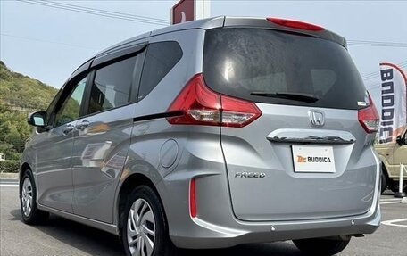Honda Freed II, 2020 год, 1 450 000 рублей, 5 фотография