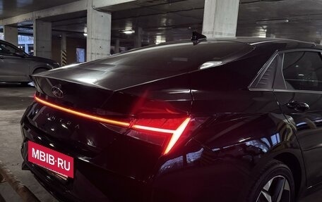 Hyundai Elantra, 2021 год, 2 890 000 рублей, 3 фотография