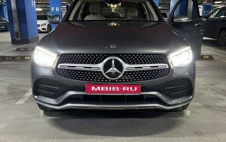 Mercedes-Benz GLC, 2019 год, 4 800 000 рублей, 1 фотография