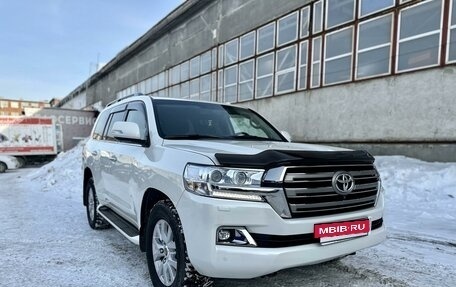Toyota Land Cruiser 200, 2020 год, 8 700 000 рублей, 4 фотография
