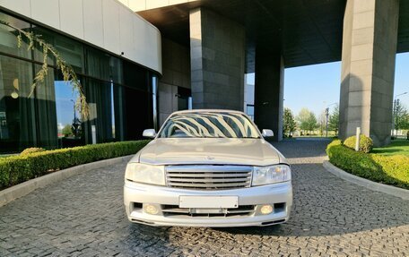 Nissan Gloria XI, 2003 год, 425 000 рублей, 3 фотография