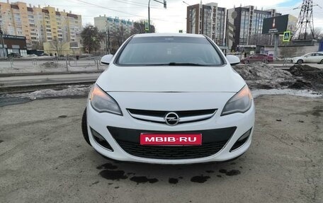Opel Astra J, 2012 год, 630 000 рублей, 1 фотография
