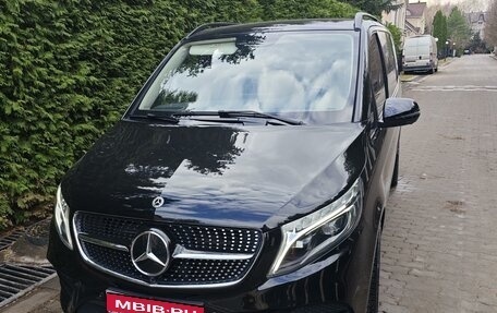 Mercedes-Benz V-Класс, 2021 год, 21 500 000 рублей, 1 фотография