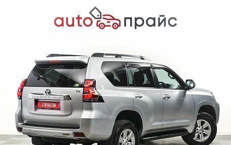 Toyota Land Cruiser Prado 150 рестайлинг 2, 2018 год, 4 599 000 рублей, 7 фотография
