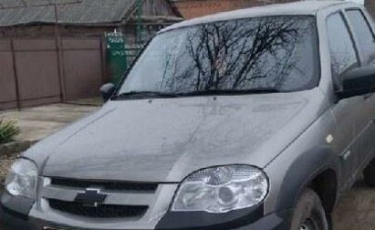 Chevrolet Niva I рестайлинг, 2011 год, 700 000 рублей, 1 фотография