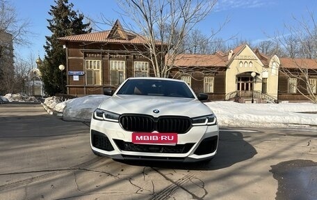 BMW 5 серия, 2021 год, 6 900 000 рублей, 1 фотография