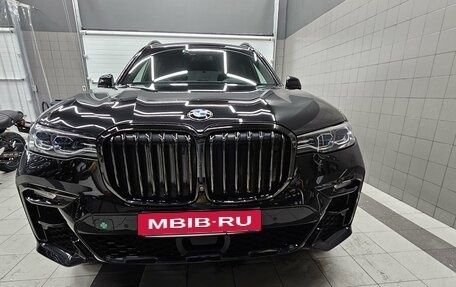 BMW X7, 2019 год, 9 000 000 рублей, 2 фотография
