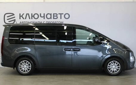 Hyundai Staria, 2021 год, 4 858 000 рублей, 4 фотография