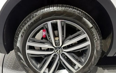 Volkswagen Tiguan II, 2022 год, 4 459 000 рублей, 5 фотография