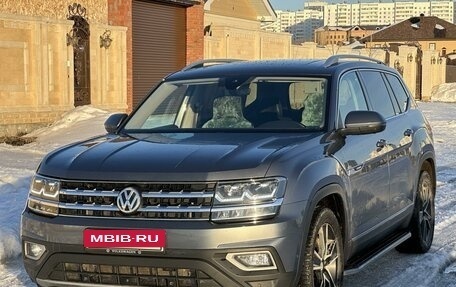 Volkswagen Teramont I, 2018 год, 3 499 000 рублей, 2 фотография