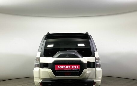 Mitsubishi Pajero IV, 2015 год, 3 099 000 рублей, 6 фотография