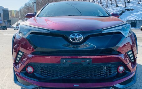 Toyota C-HR I рестайлинг, 2017 год, 2 480 000 рублей, 6 фотография