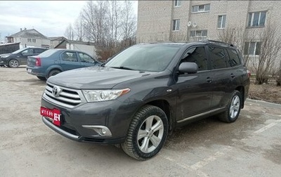Toyota Highlander III, 2012 год, 2 100 000 рублей, 1 фотография