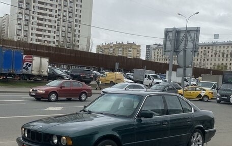 BMW 5 серия, 1994 год, 215 000 рублей, 1 фотография