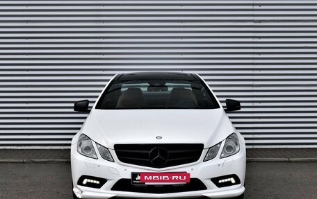 Mercedes-Benz E-Класс, 2011 год, 1 530 000 рублей, 2 фотография