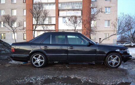 Mercedes-Benz E-Класс, 1994 год, 400 000 рублей, 2 фотография