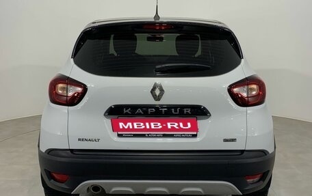 Renault Kaptur I рестайлинг, 2017 год, 1 549 000 рублей, 3 фотография