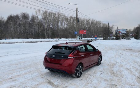 Nissan Leaf II, 2019 год, 2 250 000 рублей, 4 фотография