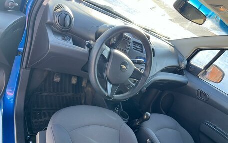 Chevrolet Spark III, 2011 год, 590 000 рублей, 4 фотография