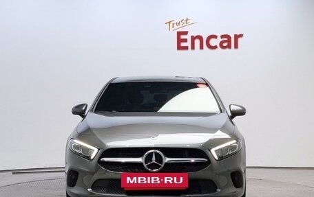 Mercedes-Benz A-Класс, 2021 год, 2 680 000 рублей, 3 фотография