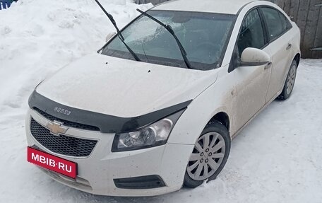 Chevrolet Cruze II, 2011 год, 849 999 рублей, 1 фотография