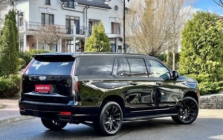 Cadillac Escalade V, 2022 год, 14 990 000 рублей, 2 фотография