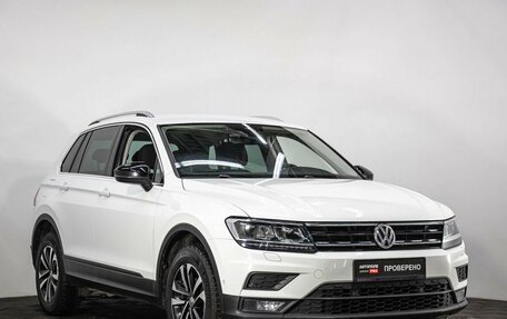 Volkswagen Tiguan II, 2019 год, 2 420 000 рублей, 3 фотография