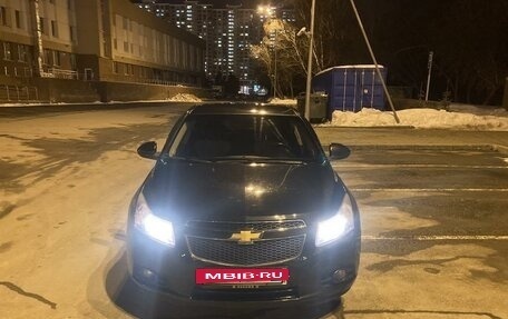 Chevrolet Cruze II, 2011 год, 800 000 рублей, 4 фотография