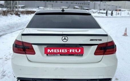 Mercedes-Benz E-Класс, 2011 год, 1 990 000 рублей, 3 фотография